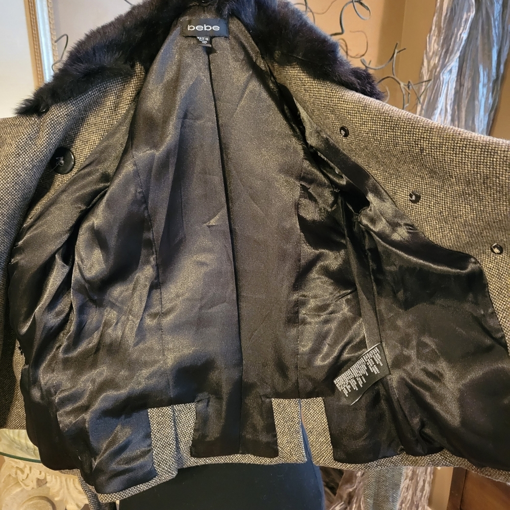 Bebe Wool Blend, Rabbit Fur Trim, Double Breasted Jacket Size XS. Designer H05 - Picture 12 of 14